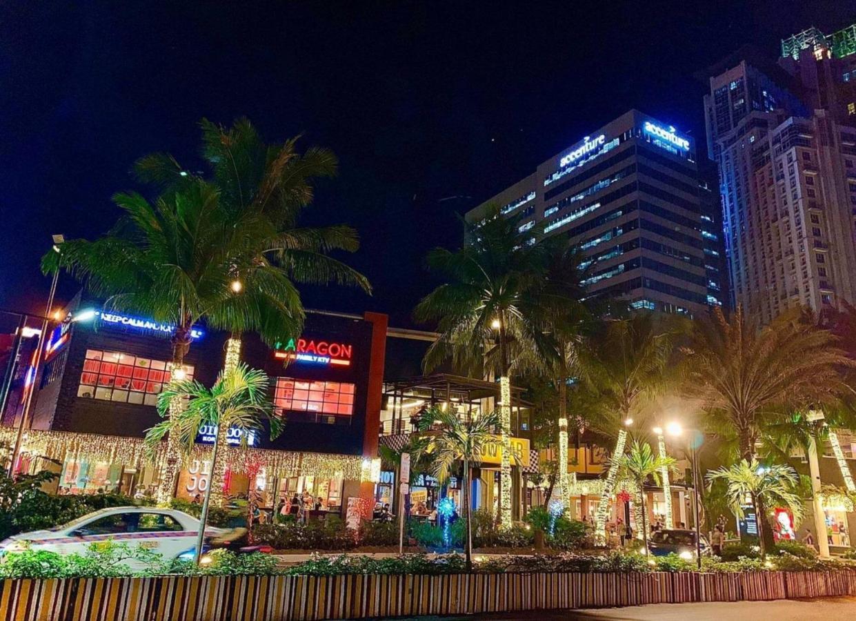 Classy 2Br Suite At Eastwood City With Pool And City Skyline View Manila Luaran gambar