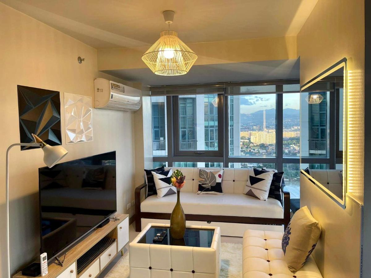 Classy 2Br Suite At Eastwood City With Pool And City Skyline View Manila Luaran gambar