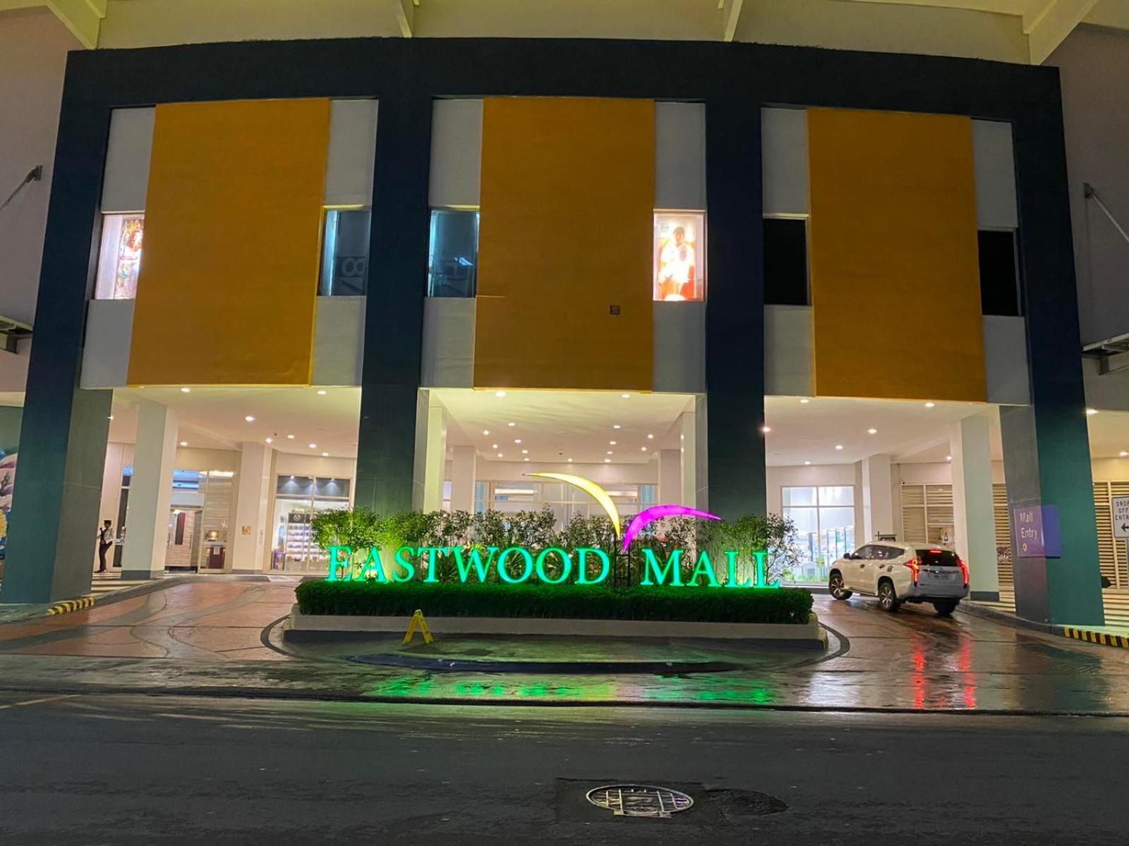 Classy 2Br Suite At Eastwood City With Pool And City Skyline View Manila Luaran gambar